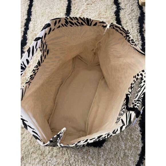 The Lilibridge Bag, Sea Feather foldable Cotton Canvas tote - Picture 3 of 7